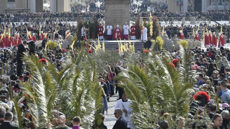 Lễ Lá tại Quảng trường Thánh Phêrô 14/04/2019 (Vatican Media)