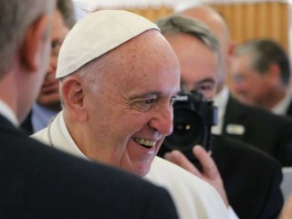 Pope_Francis_sweden_CNA_size