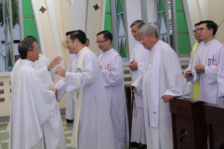 11-05-2019 Nhan Chuc Be Tre Ky Dong (32)