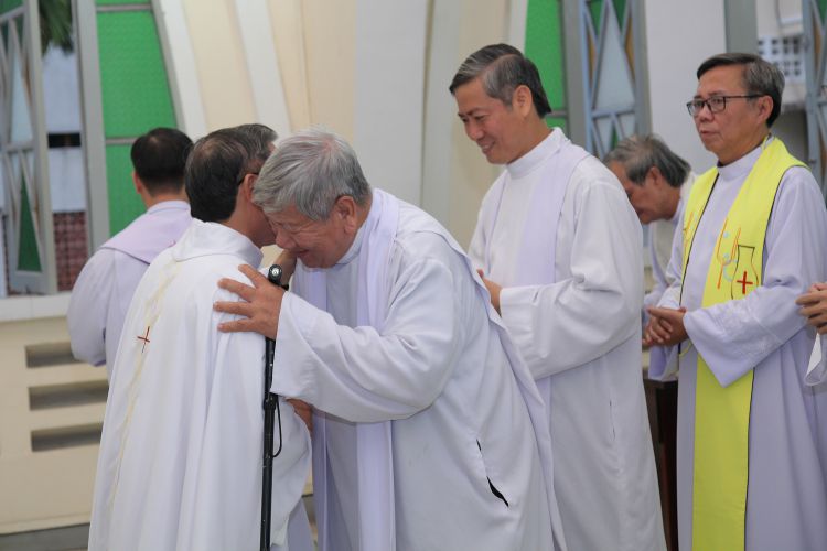 11-05-2019 Nhan Chuc Be Tre Ky Dong (33)