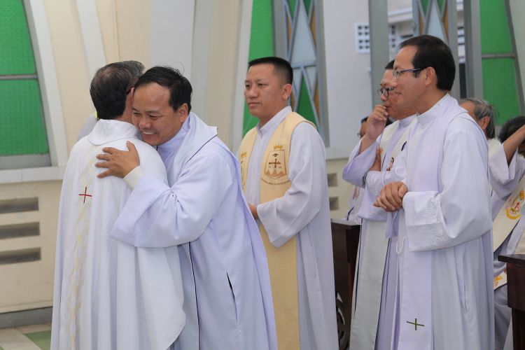 11-05-2019 Nhan Chuc Be Tre Ky Dong (36)