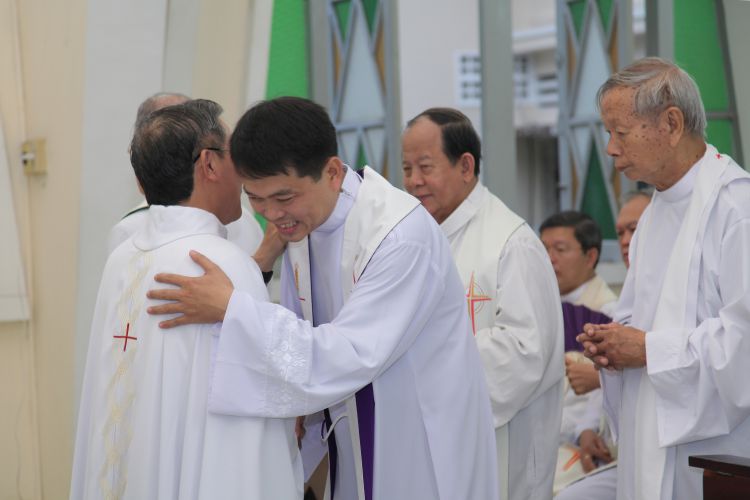 11-05-2019 Nhan Chuc Be Tre Ky Dong (40)