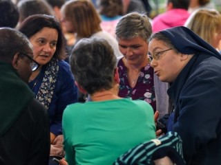 ©PHOTOPQR/VOIX DU NORD - Les participants ont d'abord echange par petits groupes. 
Lomme, le 02.05.2019. Le diocese de Lille et son archeveque Mgr LaurentUlrich ont organise une rencontre inedite sur le theme des abus sexuels dans l'Eglise, a laquelle ont participe plus de deux cents responsables religieux et laics (pretres, diacres, scouts, etudiants, etc). PHOTO FLORENT MOREAU LA VOIX DU NORD (MaxPPP TagID: maxnewsspecial320370.jpg) [Photo via MaxPPP]