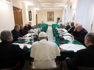 ĐTC Phanxicô chỉ trì phiên họp lần thứ 18 của Hội đồng Hồng y Cố vấn của mình tại Vatican ngày 13 tháng 2 năm 2017. (Ảnh: CNS / L'Osservatore Romano)