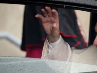 ĐTC Phanxicô rời sân vận động Zimpeto sau khi cử hành Thánh lễ tại Maputo