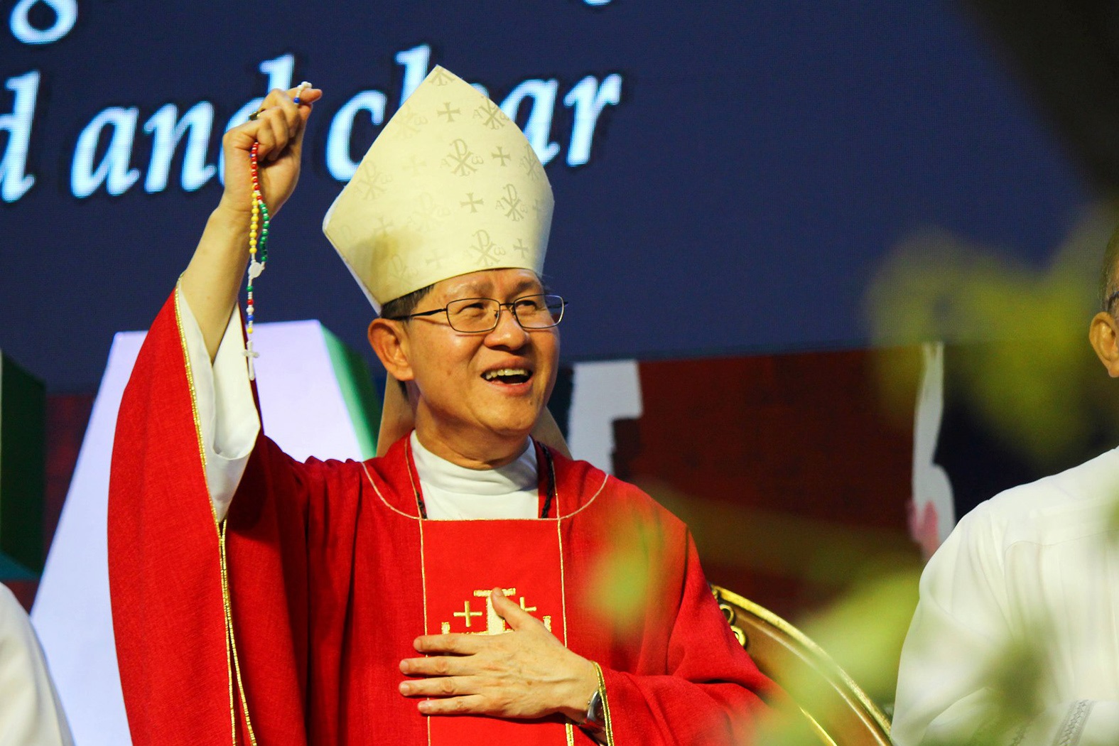 Đức Hồng Y Luis Antonio Tagle của Manila dẫn đầu Lễ kỷ niệm Tháng truyền giáo phi thường tại Cuneta Astrodome ở thành phố Pasay vào ngày 18 tháng 10