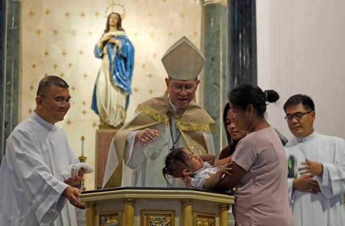 FILIPPINE_-_0930_-_Battesimi_01