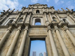 Tàn tích của Nhà thờ Saint Paul ở Macau, Trung Quốc. Tín dụng: SATHIANPONG / Shutterstock