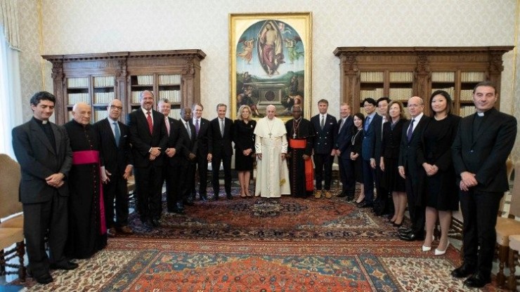 Giáo hoàng Francis với các thành viên của Hội đồng Chủ nghĩa tư bản hòa nhập. (Truyền thông Vatican)