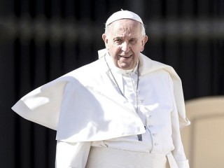 Giáo hoàng Francis tin rằng những tiếng nói bất hòa có chỗ đứng trong Giáo hội và cảnh báo chống lại những cuộc đối thoại ngoài vòng pháp luật về các vấn đề gây tranh cãi. (Ảnh của Alessandra Benedetti - Corbis / Corbis qua Getty Images)