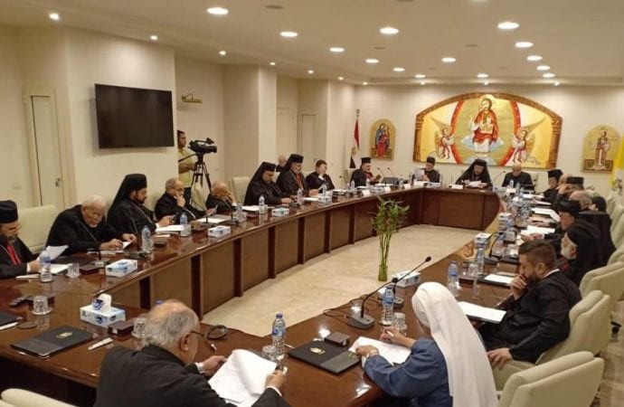 Các Thượng phụ và một số tham dự viên khác tham dự một cuộc họp tại Cairo từ ngày 25-29 tháng 11 năm 2019. Hội đồng các Thượng phụ Công giáo Đông phương đã kêu gọi các quan chức của quê hương của họ "đảm bảo sự an toàn, hòa bình và sự ổn định cho các công dân của họ" (Ảnh: CNS / Tòa Thượng Phụ Công giáo Syriac)