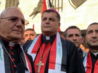 IRAQ_-_piazza_violenze_messa