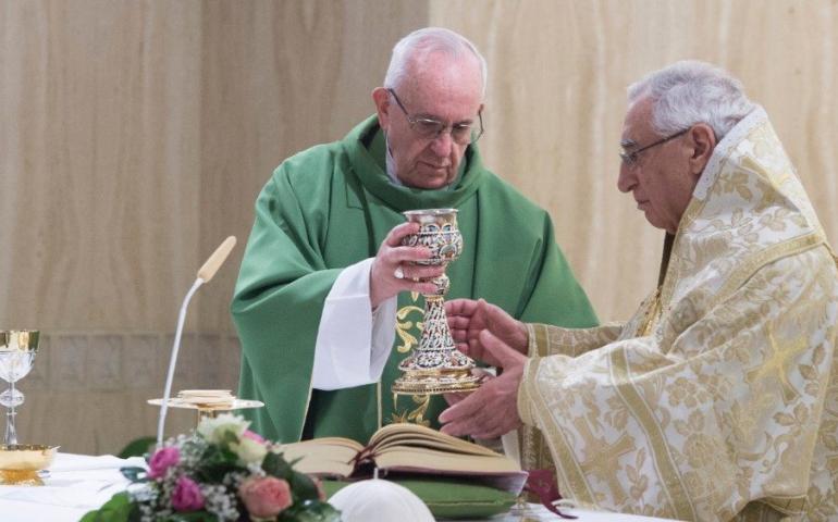 Đức Giáo Hoàng Phanxicô và Đức Thượng Phụ Youssef (Vatican Media)