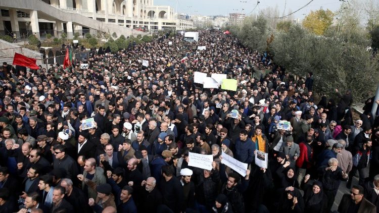 Cuộc biểu tình phản đối vụ ám sát Thiếu tướng Iran Soleimani tại Tehran