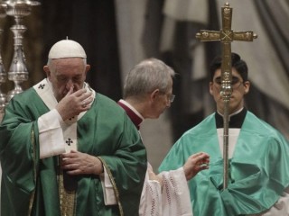 Đức Giáo Hoàng Phanxicô cử hành thánh lễ cho Lời Chúa tại Vương cung thánh đường St. Peter, tại Vatican, Chủ nhật, ngày 26 tháng 1 năm 2020. (Tín dụng: Gregorio Borgia / AP.)