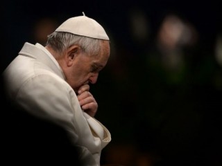 Francis-Pray-20170506