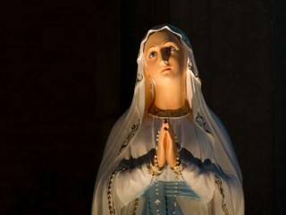 Mary_Credit_Adam_Jan_Figel__Shutterstock_