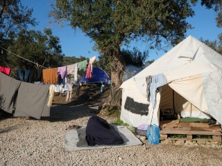 Trại Moria quá đông ở Lesbos (Ảnh: Tsantioti / Caritas Hellas)