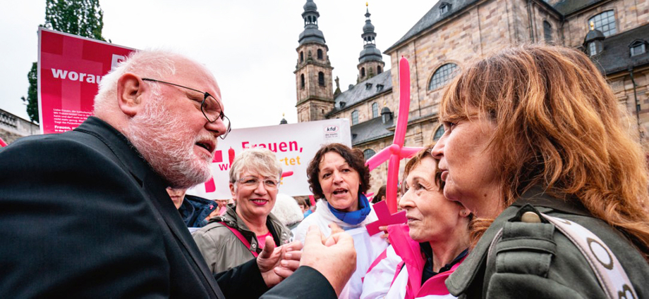 Cardinal-Marx-joins-chorus-of-voices-for-more-womens-leadership-in-Church-says-matter-urgent
