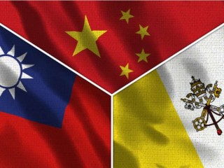 Cờ Trung Quốc, Đài Loan và Vatican. Hình ảnh qua Shutterstock