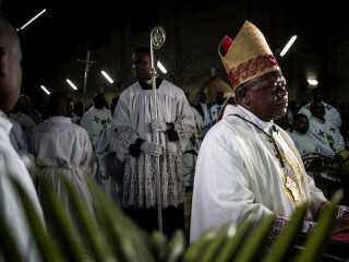 Đức Hồng Y Fridolin Ambongo của Kinshasa. (Ảnh của JOHN WESSELS / AFP)