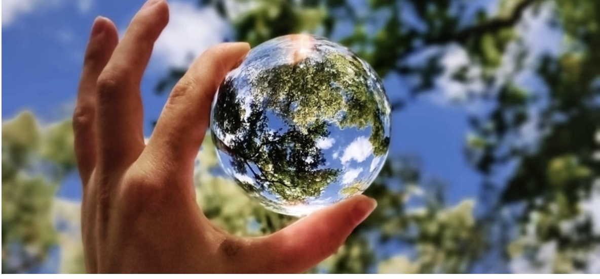 FAFF7B76-10A6-44B2-920F-2B8C9671D004