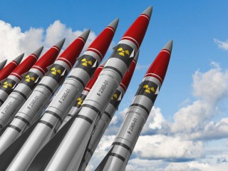 Tên lửa hạt nhân (© Scanrail - stock.adobe.com)