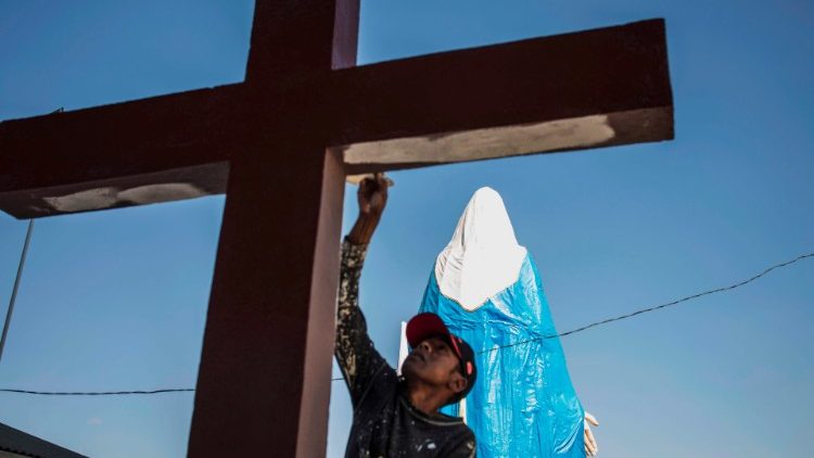 Chỉ có Chúa Kitô mới có thể ban cho hòa bình lâu dài (AFP )