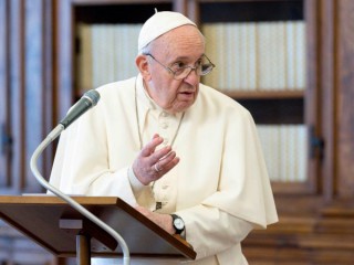 Đức Thánh Cha Phanxicô dẫn Angelus từ thư viện của Cung điện Tông đồ tại Vatican ngày 31 tháng 1 năm 2021. (Nguồn: CNS photo / Truyền thông Vatican)