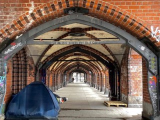 Lều của những người vô gia cư ở Berlin, Đức, giữa đại dịch Covid-19 đang diễn ra (Ảnh: AFP)