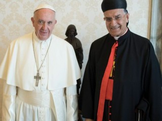 Đức Thánh Cha Phanxicô tiếp kiến Hồng y Bechara Boutros Rai tại Vatican, vào ngày 28 tháng 11 năm 2020 (Ảnh: Truyền thông Vatican)