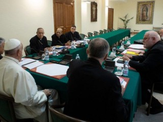 Hội đồng Hồng y Cố vấn nhóm họp vào năm 2019.(© Ảnh: Truyền thông Vatican)