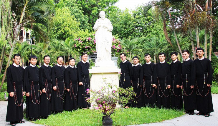 Ảnh ở tượng St Alfonsus[2102]