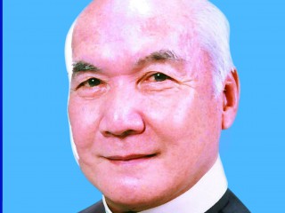 Cha Lê Trung Nghĩa, Léon