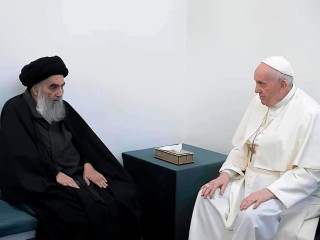 Đức Thánh Cha Phanxicô gặp gỡ nhà lãnh đạo Hồi giáo dòng Shiite, Đại Ayatollah Ali al-Sistani, tại Najaf, Iraq vào ngày 6 tháng 3 năm 2021 (Ảnh: AP)