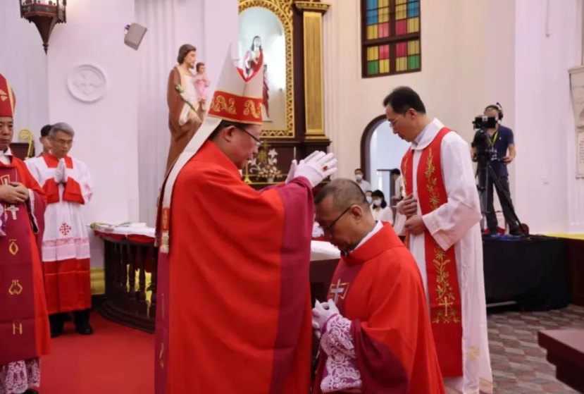 Lễ tấn phong giám mục của Francis Cui Qingqi tại Vũ Hán, Trung Quốc, vào ngày 8 tháng 9 năm 2021 (Ảnh: www.chinacatholic.cn)