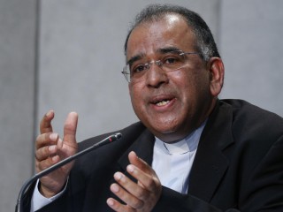 Linh mục Joshtrom Kureethadam Dòng Salêdiêng, Điều phối viên của tổ đặc trách về "sinh thái học và công trình sáng tạo" tại Thánh Bộ Cổ võ sự Phát triển Con người Toàn diện