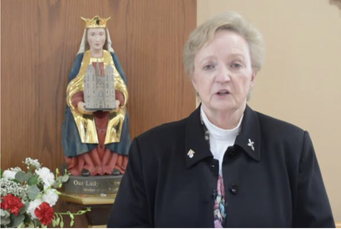 Sơ Donna L. Ciangio, thủ hiến của Tổng giáo phận Newark, đưa ra một địa chỉ video. Ảnh chụp màn hình từ kênh YouTube Vatican News