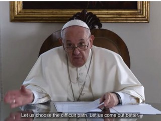 Ảnh chụp màn hình Đức Thánh Cha Phanxicô phát biểu trong Cuộc họp Thế giới lần thứ tư về các Phong trào Phổ biến vào ngày 16 tháng 10 năm 2021 / CNA