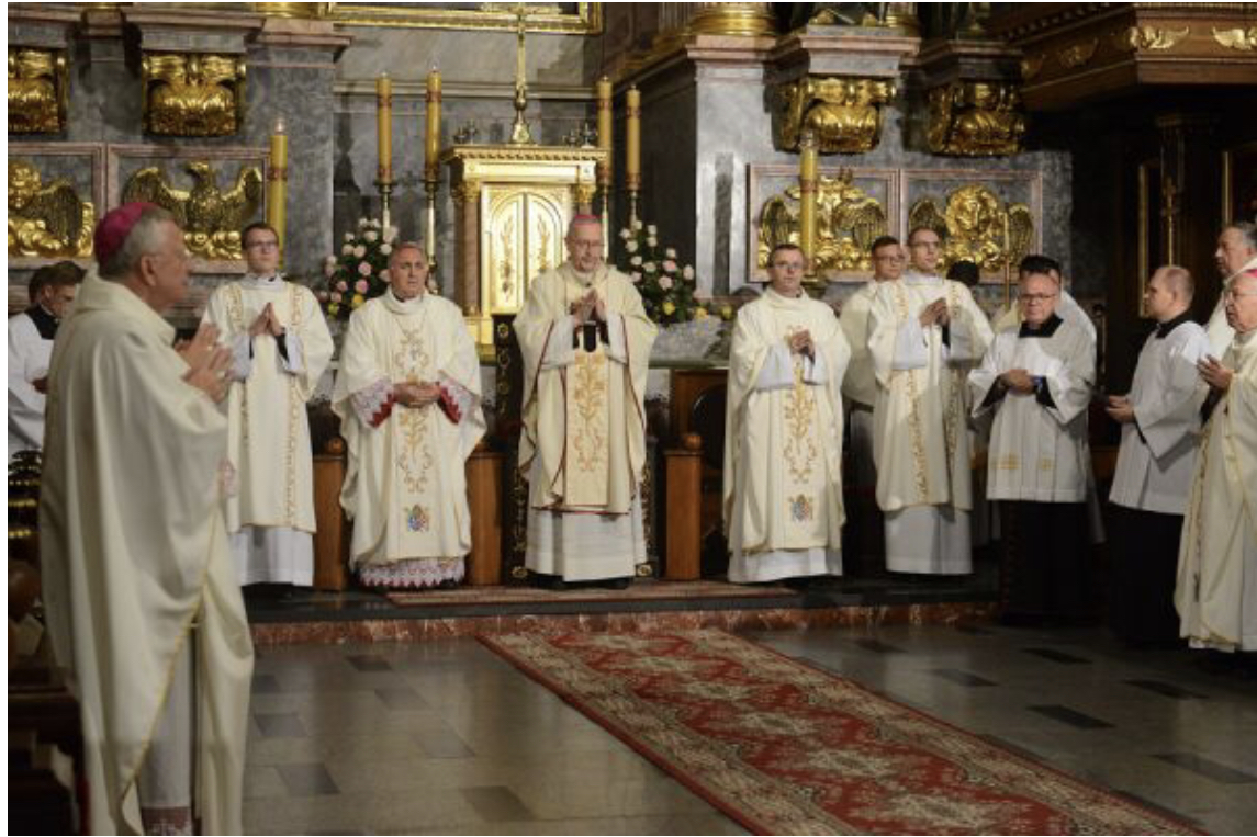 (Ảnh: Opiekun.kalisz.pl)