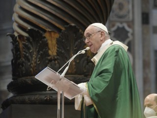 Đức Thánh Cha Phanxicô cử hành thánh lễ tại Vương cung thánh đường Thánh Peter, mở đầu cho con đường thượng nghị trên toàn thế giới, ngày 10 tháng 10 năm 2021 (Ảnh: Truyền thông Vatican)