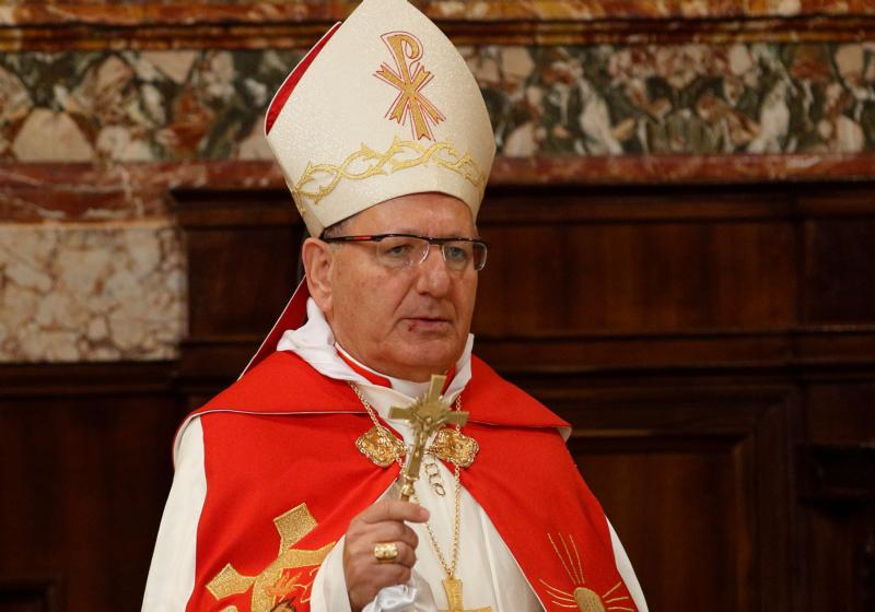 Đức Thượng phụ Chaldean Louis Sako của Baghdad, Iraq, cử hành nghi lễ tại Vương cung thánh đường Thánh Peter tại Vatican vào ngày 4 tháng 2 năm 2013 (Ảnh: Paul Haring / CNS)