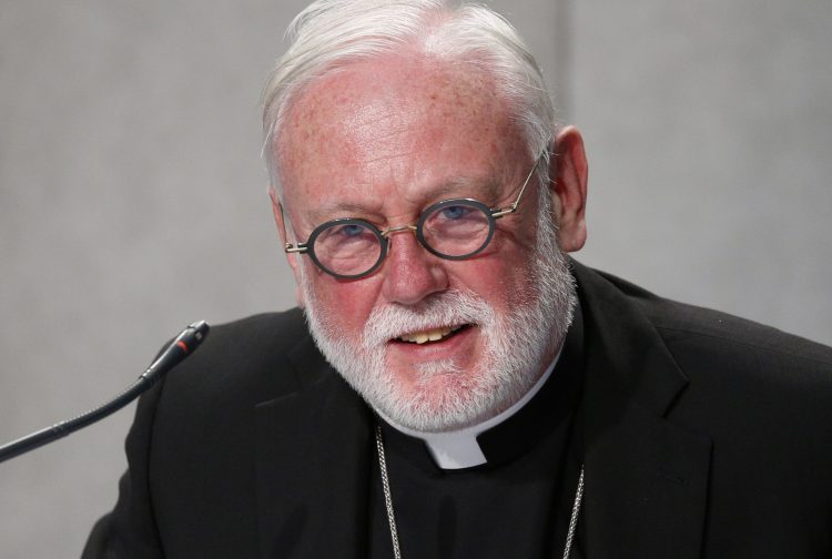 Đức Tổng Giám mục Paul R. Gallagher, ngoại trưởng Vatican, phát biểu trong một cuộc họp báo tại Vatican ngày 25 tháng 6 năm 2021 (Ảnh: Paul Haring / CNS)