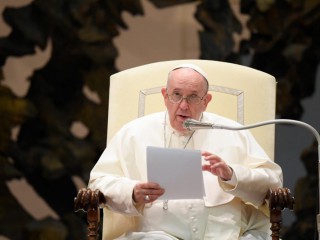 Đức Thánh Cha Phanxicô chia sẻ trong buổi tiếp kiến chung tại Hội trường Paul VI tại Vatican, ngày 5 tháng 1 năm 2021 (Ảnh: Truyền thông Vatican)