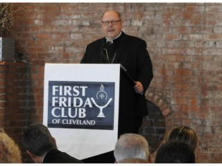 Giám mục Edward Malesic phát biểu trước Câu lạc bộ Thứ Sáu Đầu tiên của Cleveland, ngày 10 tháng 2 năm 2022 (Ảnh: Giáo phận Công giáo Cleveland)