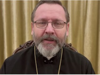 Đức Tổng Giám mục  Sviatoslav Shevchuk ghi lại một thông điệp video vào ngày 3 tháng 3 năm 2022 (Ảnh chụp màn hình từ kênh YouTube zhyve.tv)