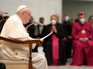 Đức Thánh Cha Phanxicô chia sẻ trong buổi tiếp kiến chung tại Hội trường Phaolô VI của Vatican (Ảnh: Truyền thông Vatican)