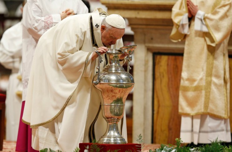 20220414T0450-POPE-CHRISM-MASS-1525632 (1)