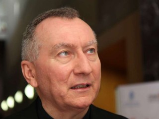 Đức Hồng Y Pietro Parolin, Quốc Vụ Khanh Vatican, trong bức hình được chụp vào ngày 2 tháng 7 năm 2015 (Ảnh: Bohumil Petrik / CNA)