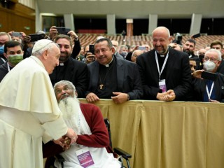 Đức Thánh Cha Phanxicô gặp gỡ các Thừa sai của Lòng Thương xót tại Vatican vào ngày 25 tháng 4 năm 2022 (Ảnh: Truyền thông Vatican)